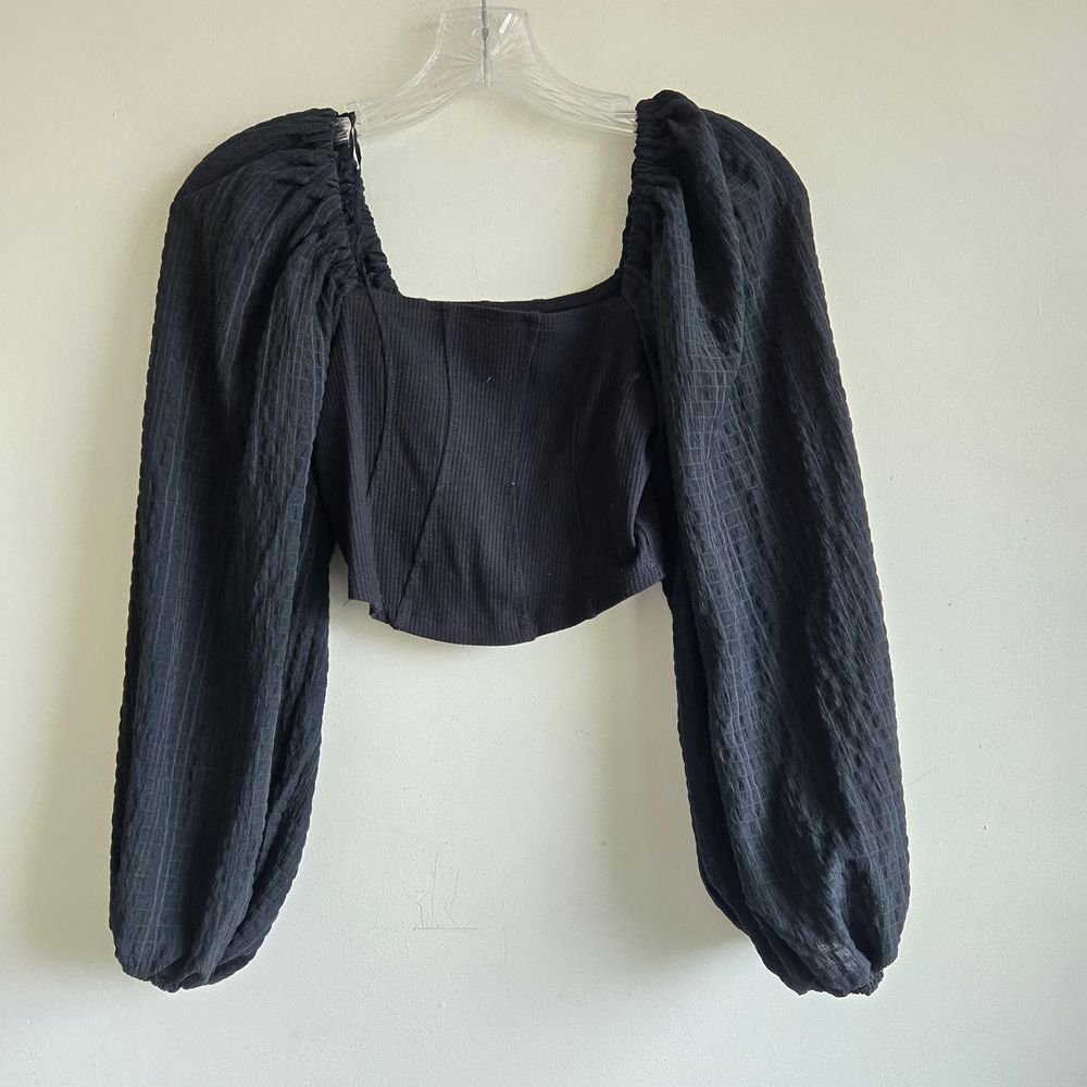 Urban Outfitters Women's XS Solid Black Balloon Sleeve Smocked Long Sleeve Shirt